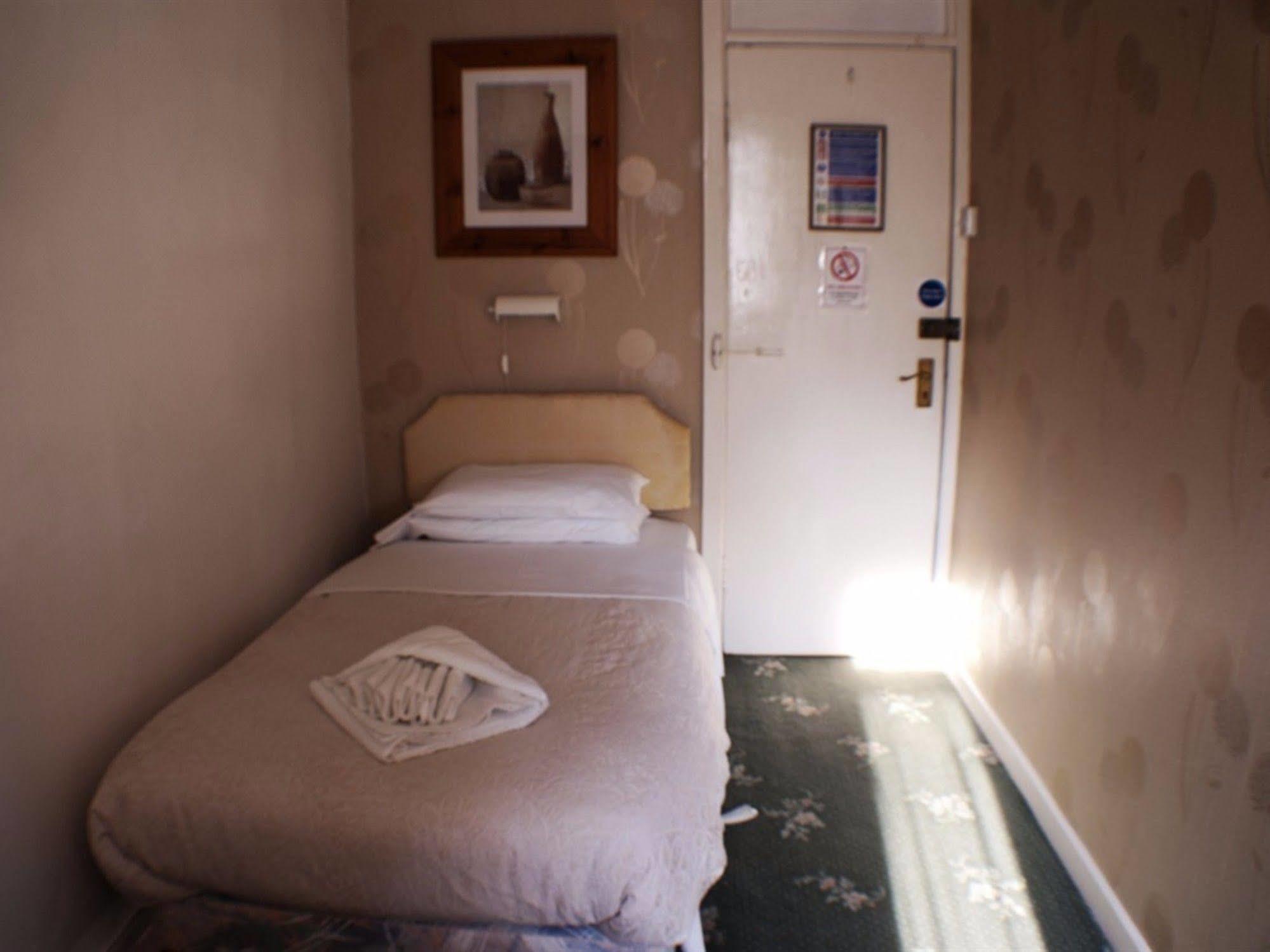 The Highfield Private Hotel Blackpool Zewnętrze zdjęcie