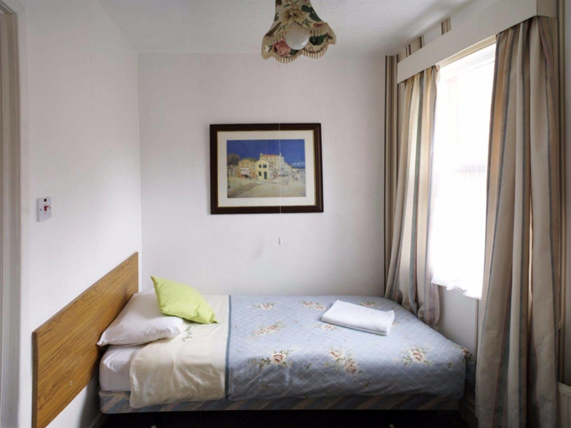 The Highfield Private Hotel Blackpool Zewnętrze zdjęcie