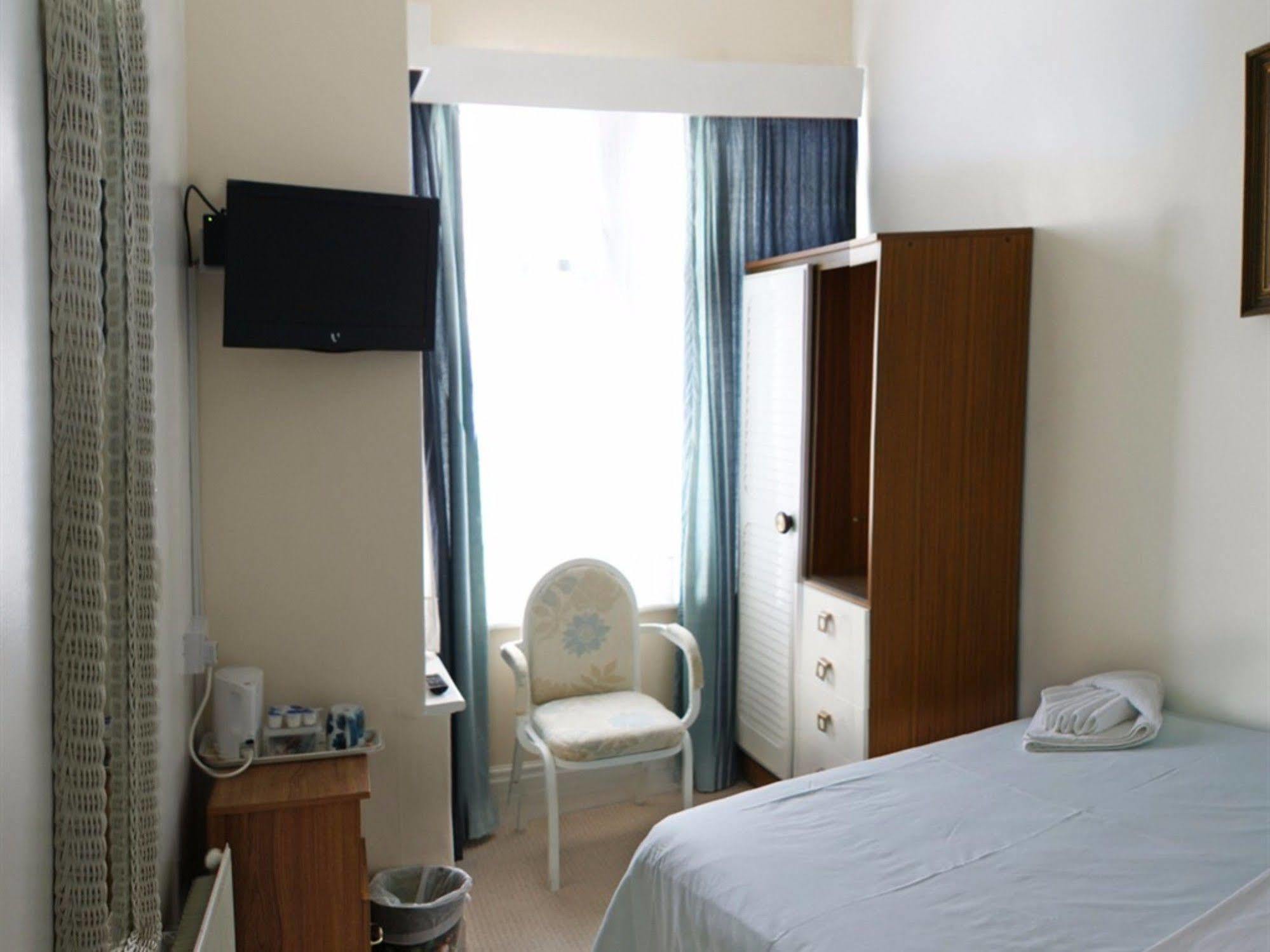 The Highfield Private Hotel Blackpool Zewnętrze zdjęcie